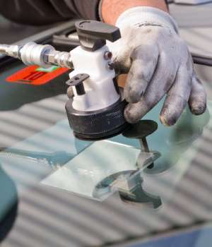 Windshield Repair UAE